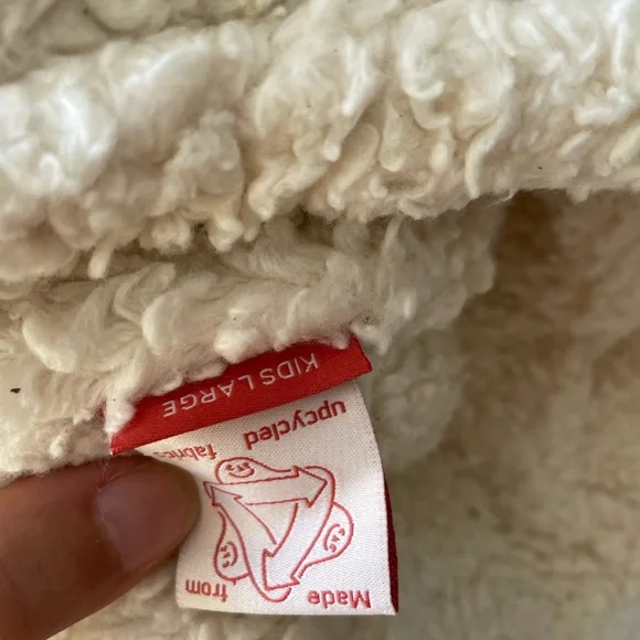 new kids in the house hat so cute - Picture 2 of 2